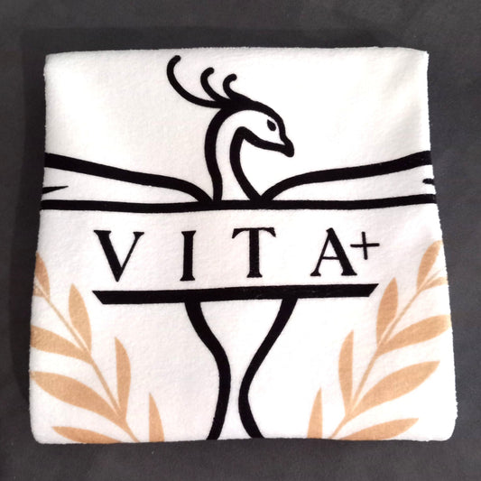 Telo palestra VITA+ color avorio con logo dorato per yoga e fitness
